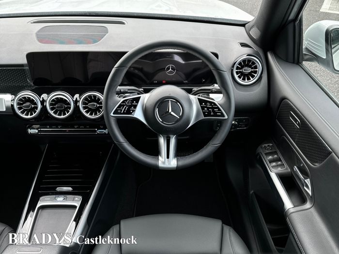 Mercedes-Benz GLB- Class 2025