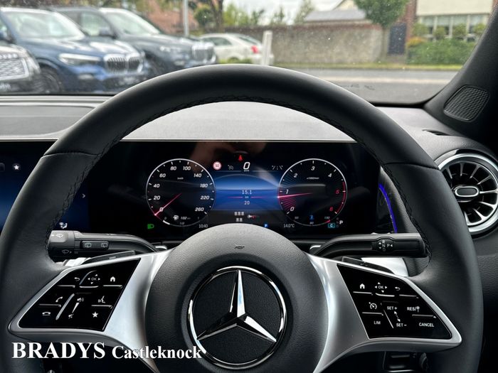 Mercedes-Benz GLB- Class 2025