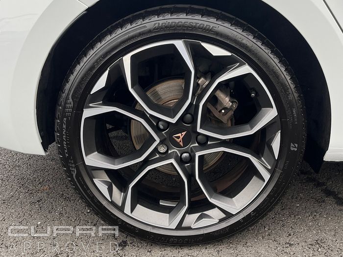 Cupra Leon 2025