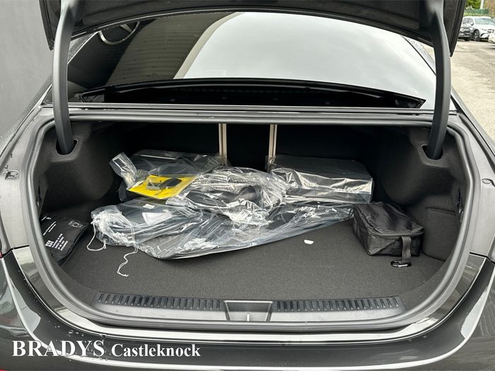 Mercedes-Benz E-Class 2026
