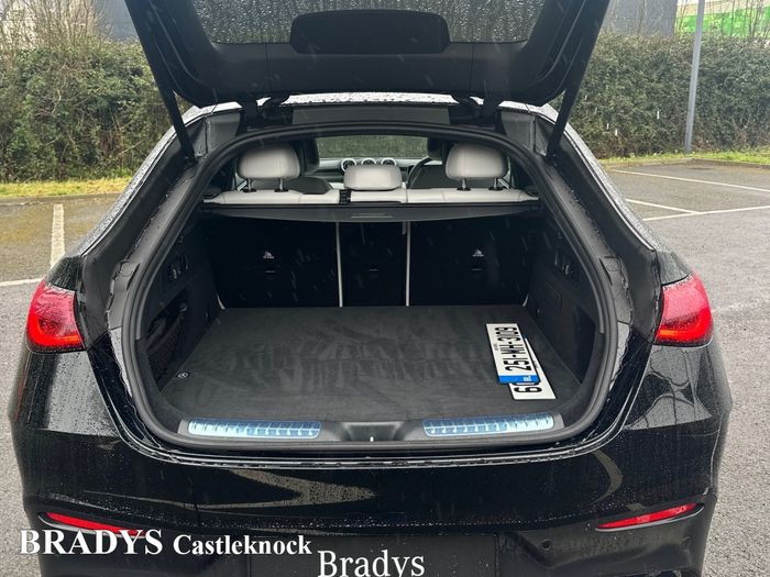 Mercedes-Benz GLC-Class 2025