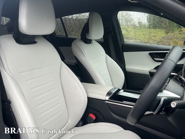 Mercedes-Benz GLC-Class 2025