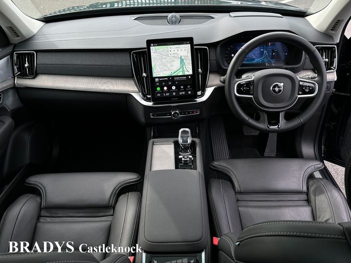 Volvo XC90 2025