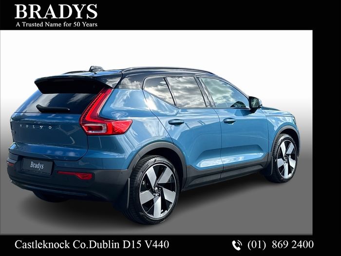 Volvo EX40 2025