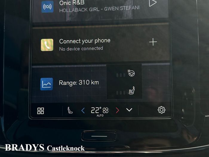 Volvo EX40 2025