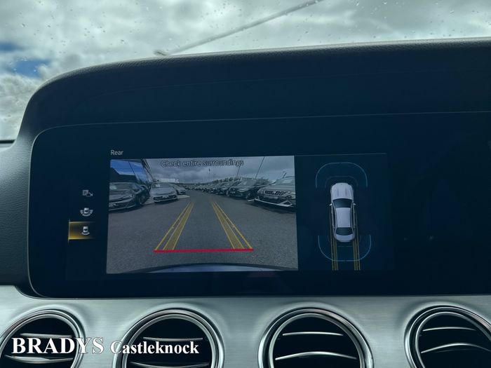 Mercedes-Benz E-Class 2023