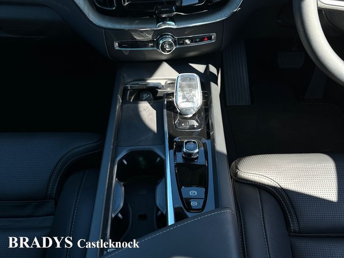 Volvo XC60 2025