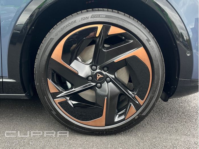 Cupra Tavascan 2026