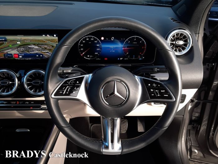 Mercedes-Benz GLA Class 2025