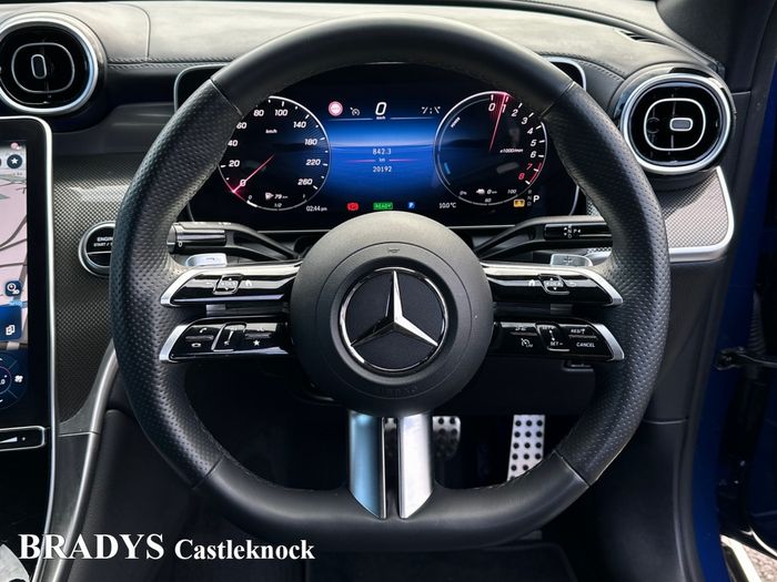 Mercedes-Benz GLC-Class 2025