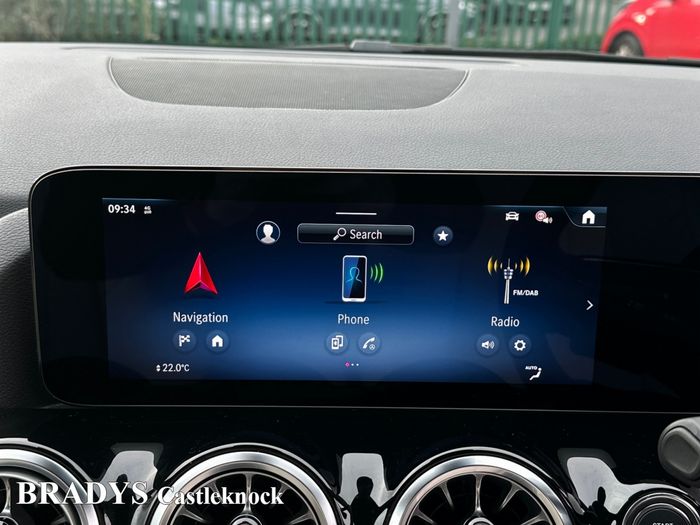 Mercedes-Benz GLA Class 2025