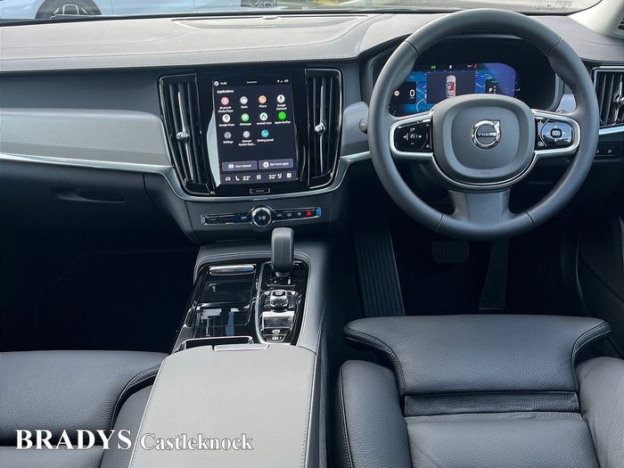Volvo V90 2026