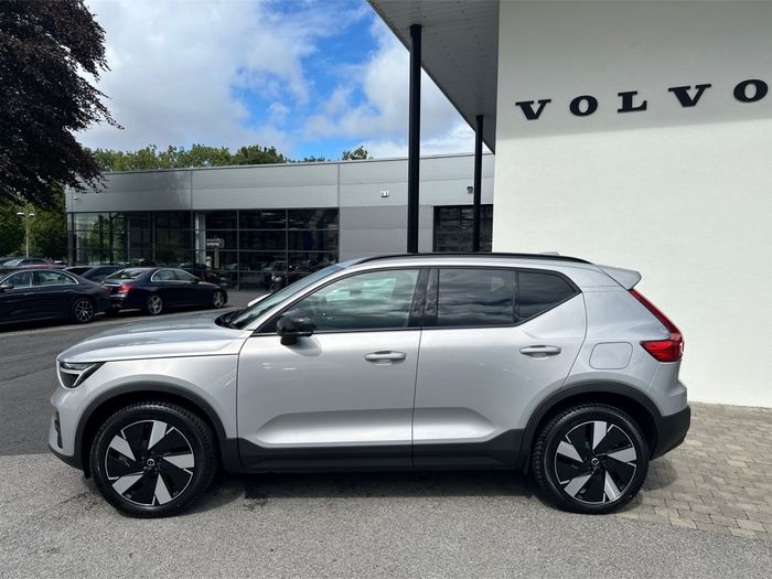 Volvo EX40 2026
