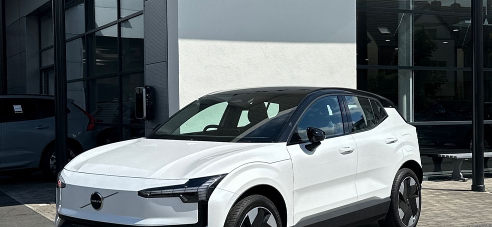Volvo EX30 2025