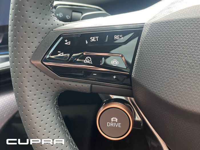 Cupra Tavascan 2026