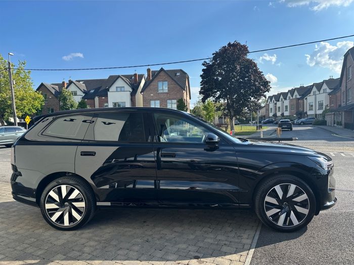 Volvo EX90 2026