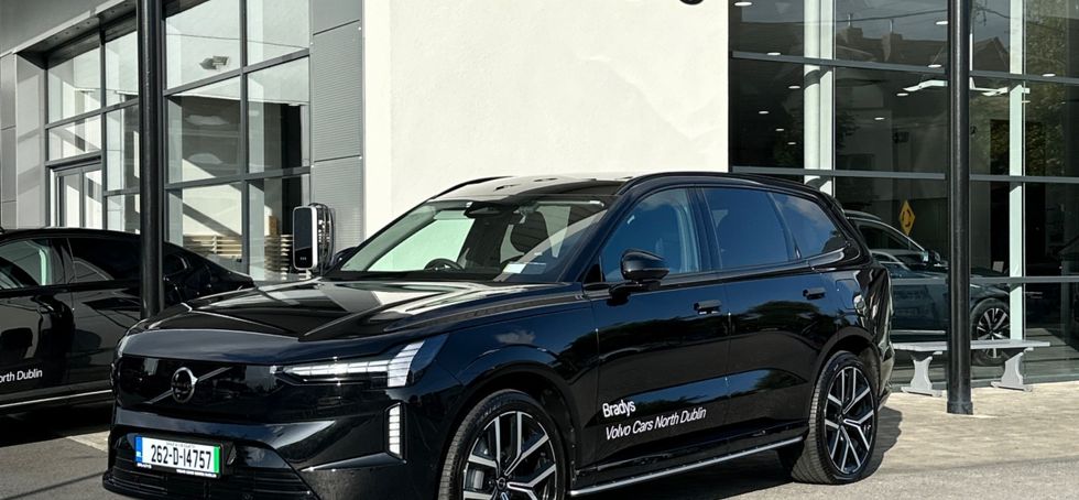 Volvo EX90 2026