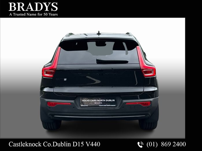 Volvo EX40 2025