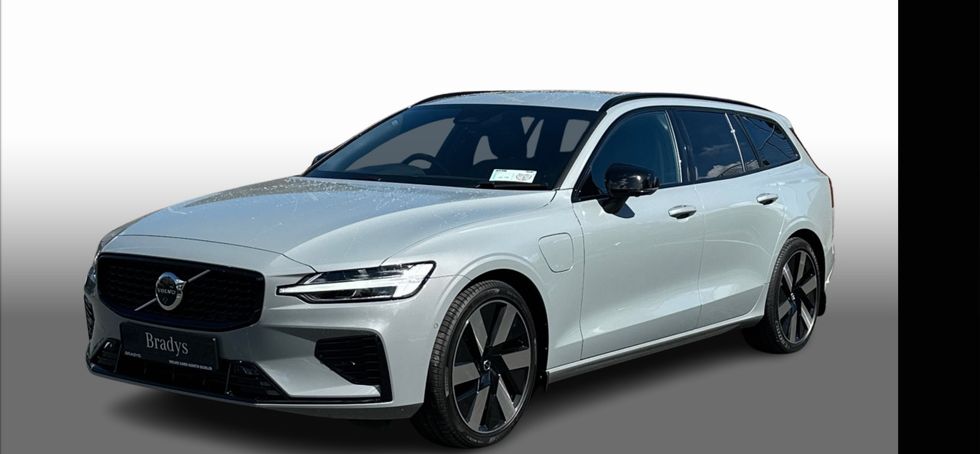 Volvo V60 2025