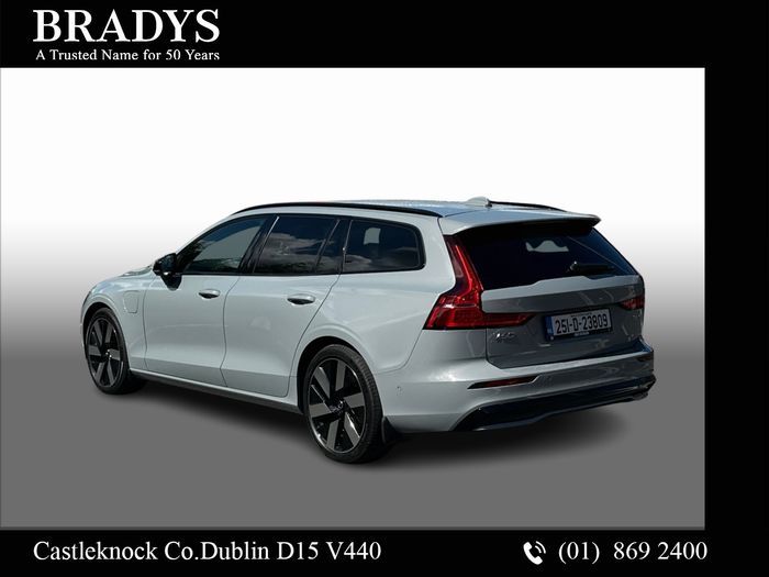 Volvo V60 2025