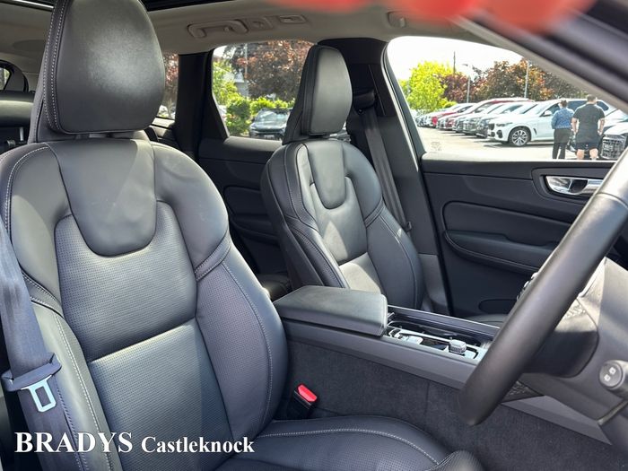 Volvo XC60 2025