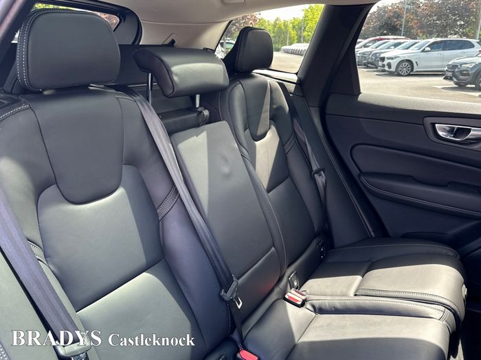 Volvo XC60 2025