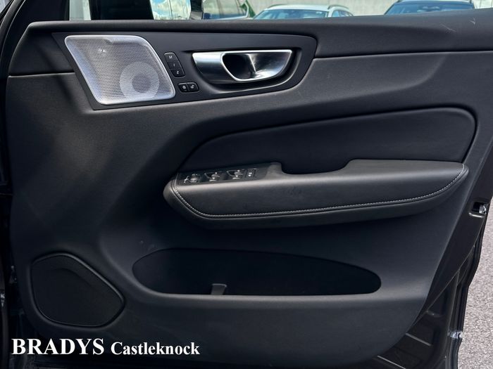 Volvo XC60 2025