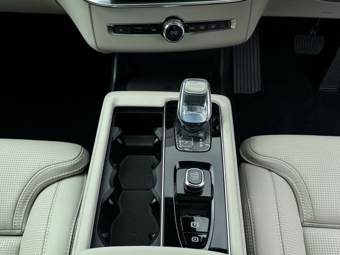 Volvo XC90 2026