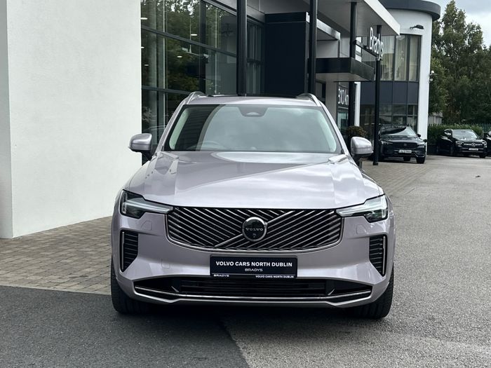 Volvo XC90 2025