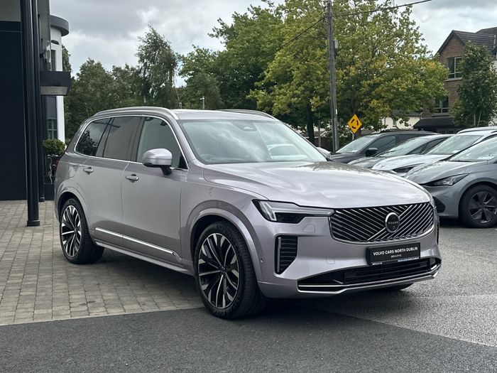Volvo XC90 2025