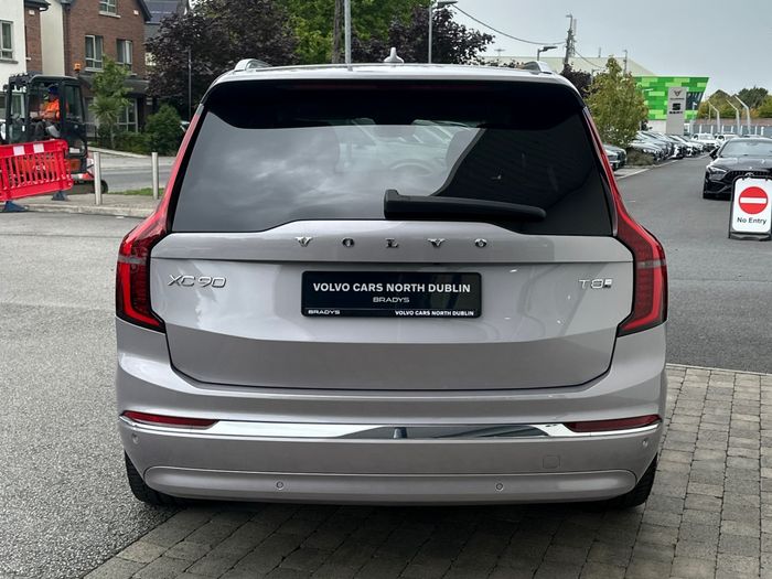 Volvo XC90 2025
