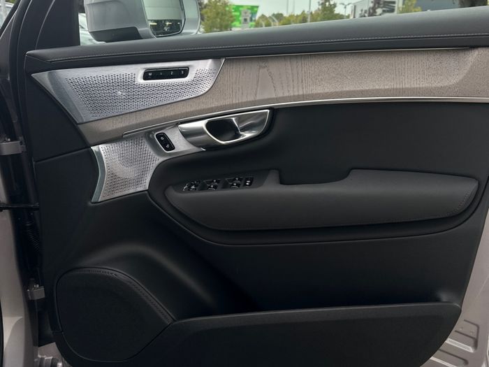 Volvo XC90 2025