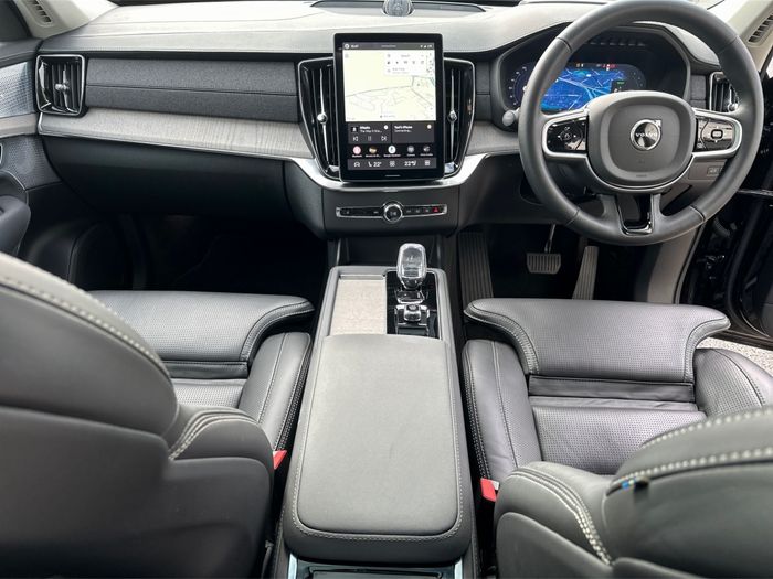 Volvo XC90 2025