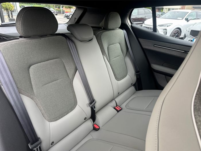 Volvo EX30 2026