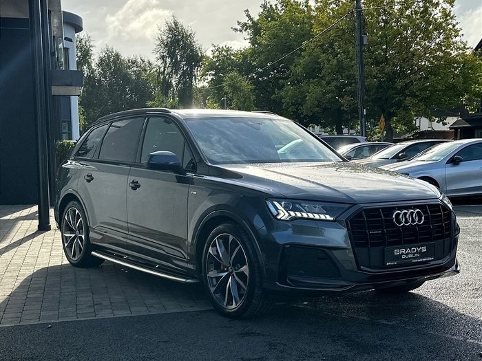 Audi Q7 2023