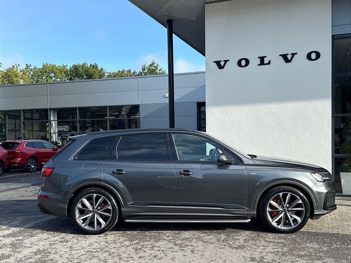 Audi Q7 2023