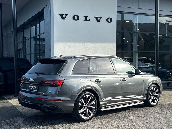 Audi Q7 2023