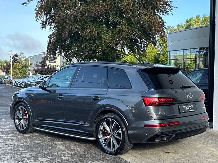 Audi Q7 2023