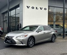 Lexus ES 2023