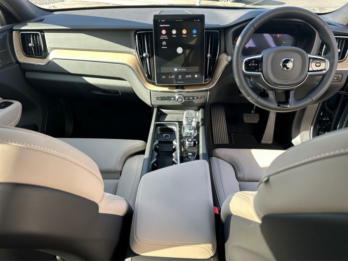 Volvo XC60 2026