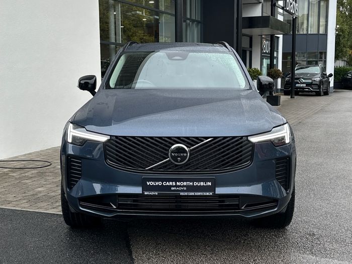 Volvo XC90 2025