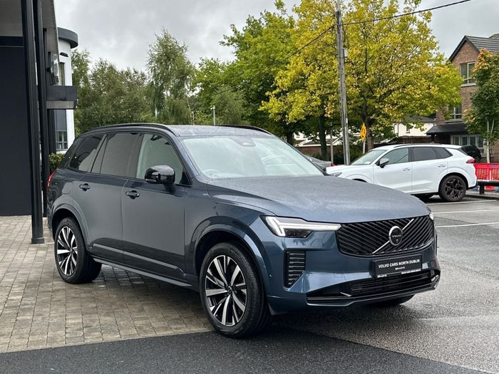 Volvo XC90 2025