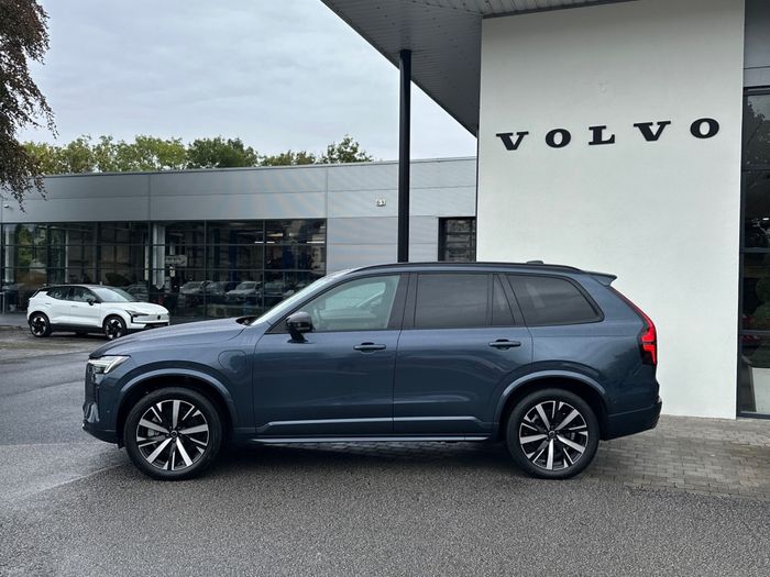 Volvo XC90 2025