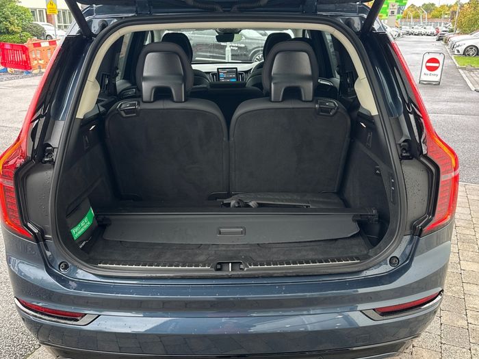 Volvo XC90 2025