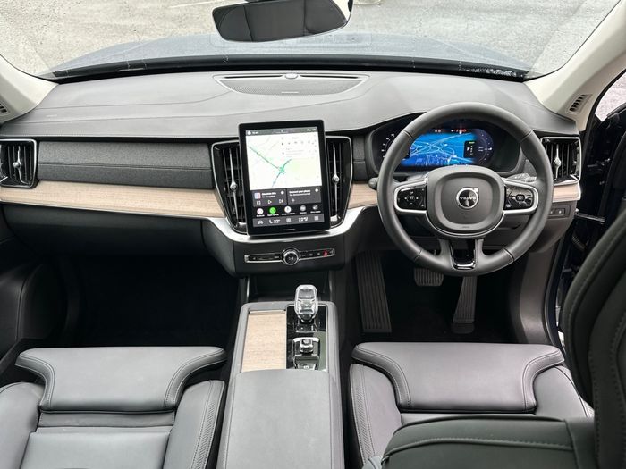 Volvo XC90 2025
