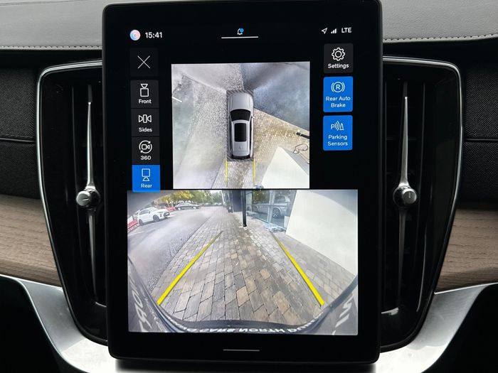 Volvo XC90 2025