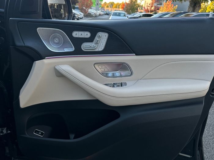 Mercedes-Benz GLS-Class 2025