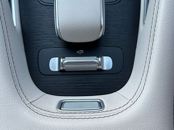 Mercedes-Benz GLS-Class 2025