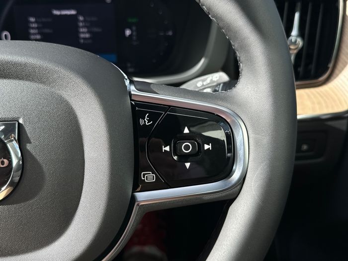 Volvo XC60 2026