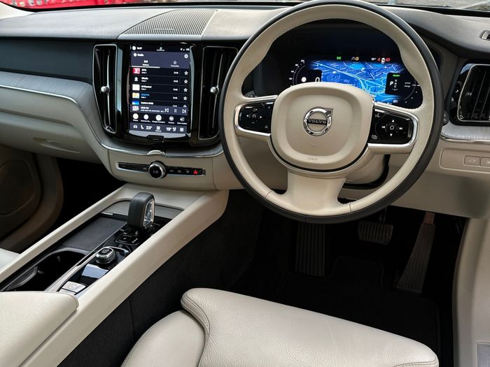 Volvo XC60 2023